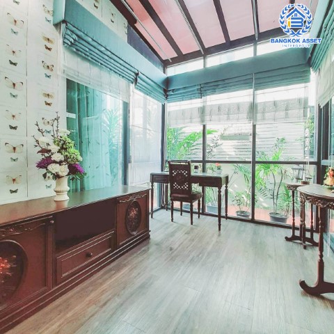 *****บ้านเดี่ยวมือสองย่านนนทบุรี ม.เพอร์เฟคมาสเตอร์พีช เซนจูรี่ รัตนาธิเบศร์ #หลังมุม เนื้อที่กว้างขวางจุใจสุดๆ ถึง 205.3 ตร.ว. ฟังก์ชันจัดหนักถึง 6 ห้องนอน6 ห้องน้ำ 4 ที่จอดรถ คฤหาสน์หรูหรา สไตล์โมเดิร์น มีระดับทันสมัย บนทำเลติดถ.รัตนาธิเบศร์  ใกล้รถไฟฟ้าสายสีม่วง "สถานีไทรม้า" และทางด่วน